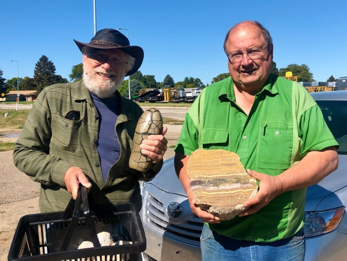 85C9F6EE-7D8F-4CAB-BCF7-06BBE562540C_1_201_a