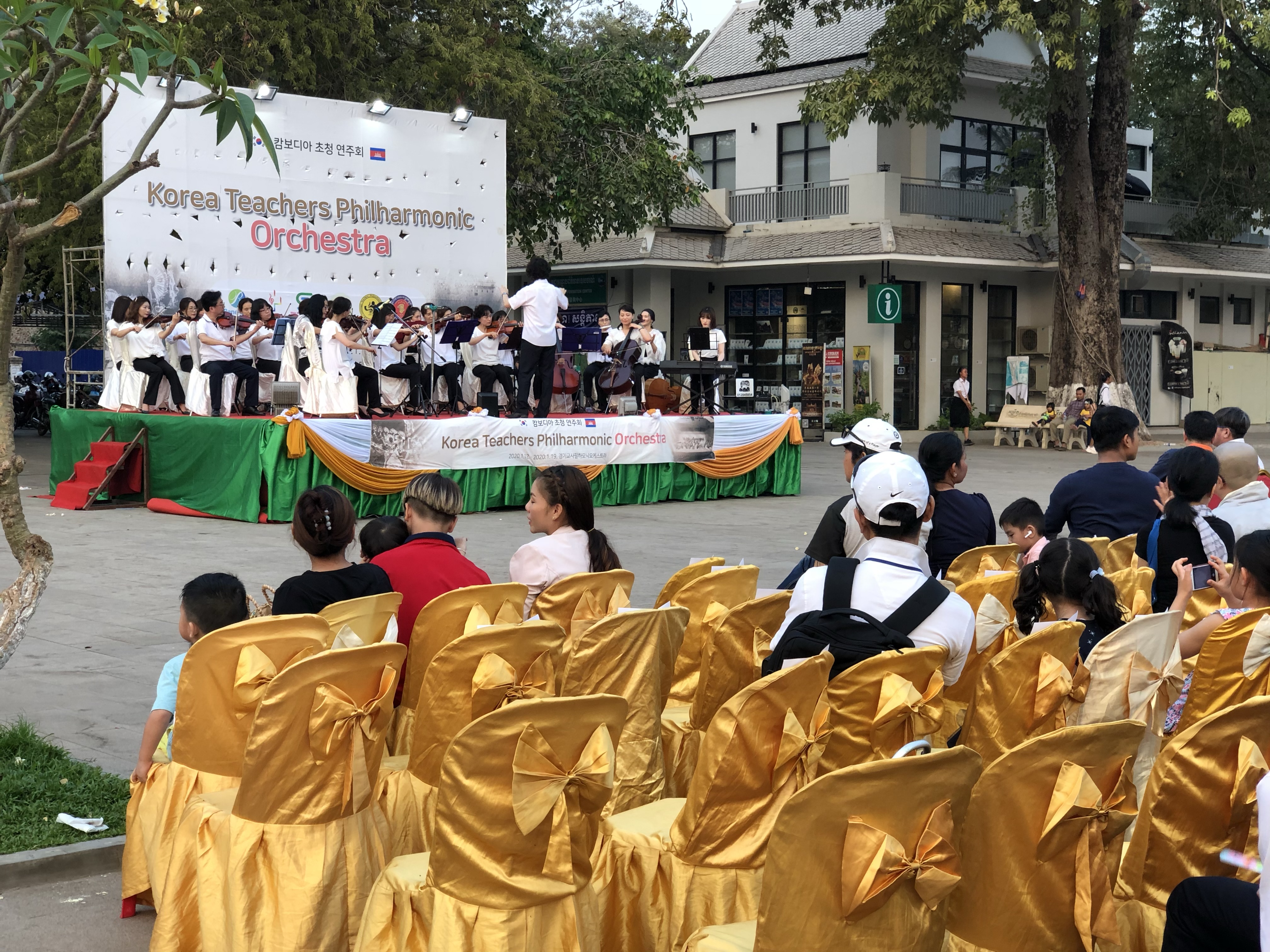 34F7FAB1-5713-4E0F-AC9C-E9ADB7E68037