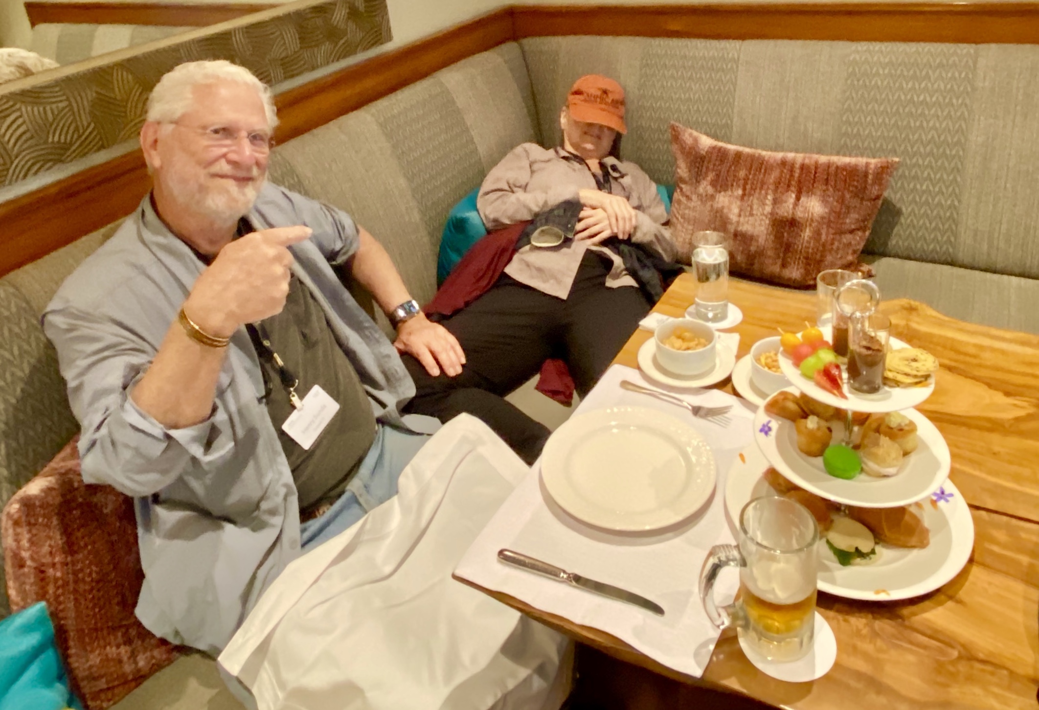 9DB21EBC-7F02-4F46-B502-7D6C64C5121C