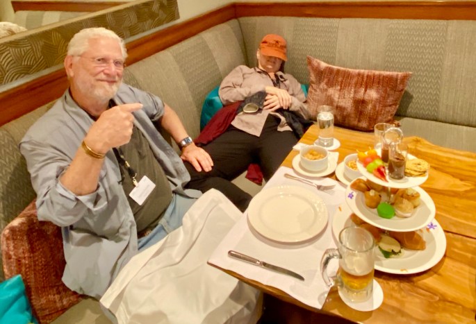 9DB21EBC-7F02-4F46-B502-7D6C64C5121C